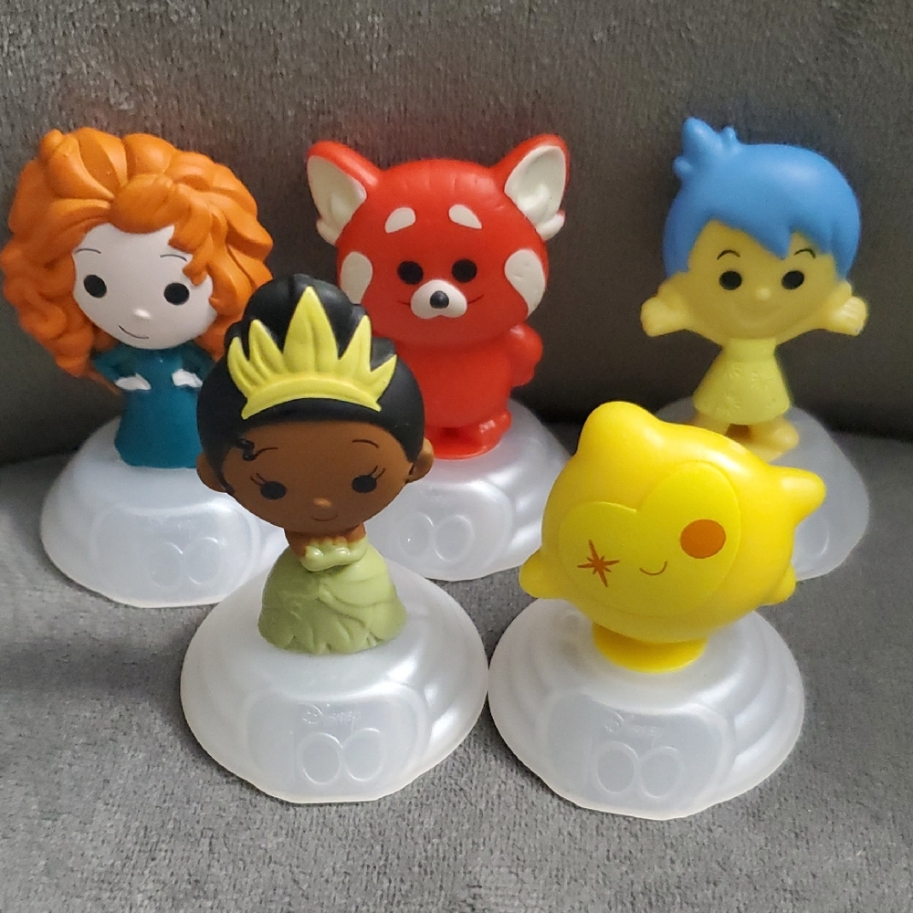 Assorted Disney 100 Mc Donalds Toy Lot#11